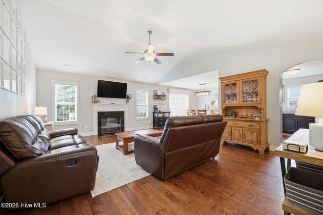 2996 Fox Glove Drive, Winterville, NC 28590