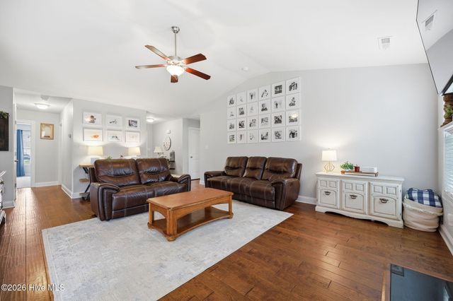 2996 Fox Glove Drive, Winterville, NC 28590