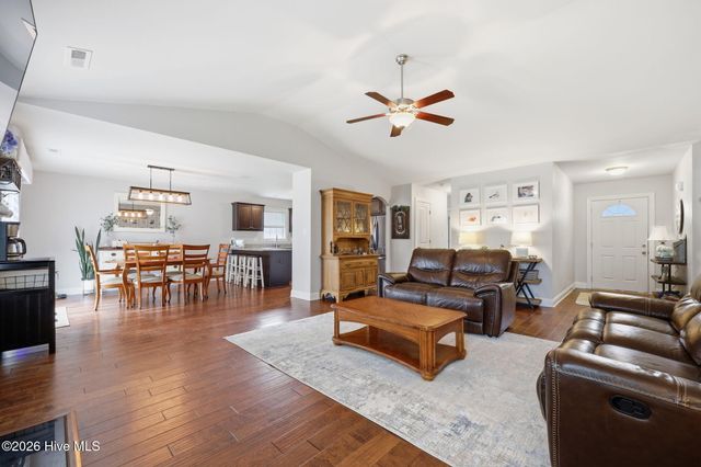2996 Fox Glove Drive, Winterville, NC 28590
