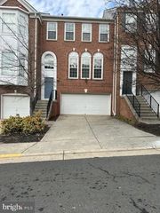 45776 MOUNTAIN PINE SQUARE #45776, Sterling, VA 20166