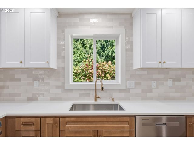 7212 Ne 54TH Pl, Vancouver, WA 98660