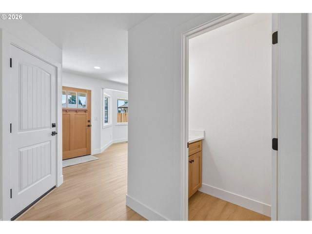 7212 Ne 54TH Pl, Vancouver, WA 98660