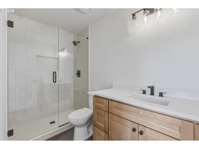 7212 Ne 54TH Pl, Vancouver, WA 98660