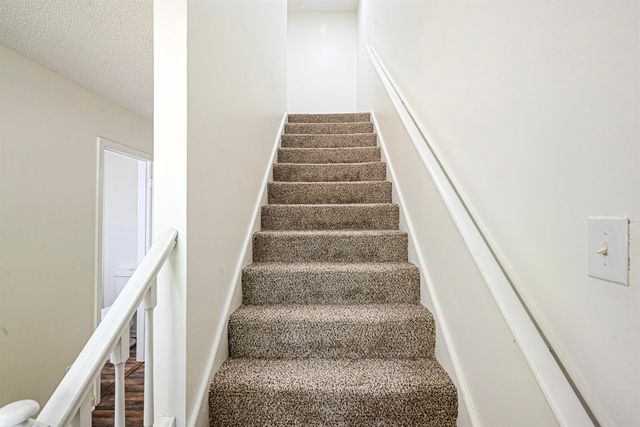 6126 WOODSTOCK HILLS DR, Millington, TN 38053
