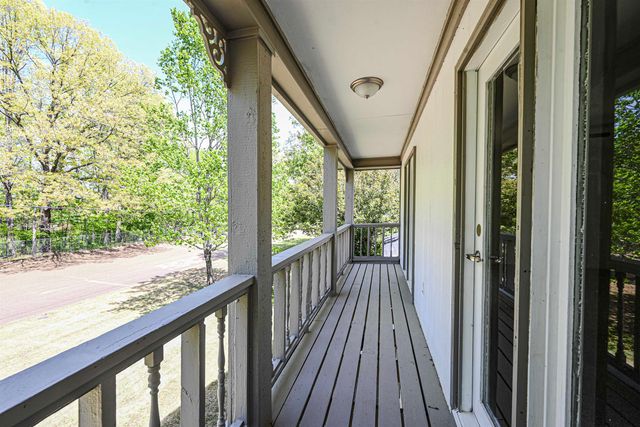 6126 WOODSTOCK HILLS DR, Millington, TN 38053