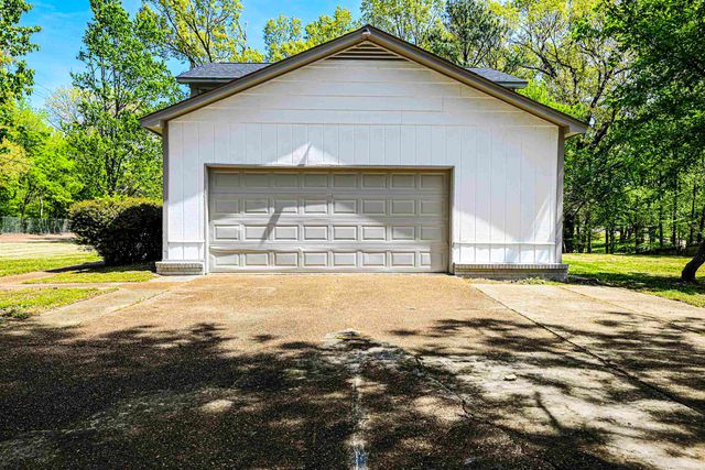 6126 WOODSTOCK HILLS DR, Millington, TN 38053
