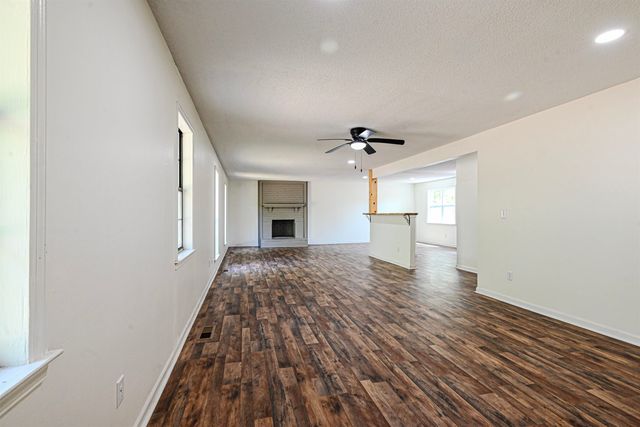 6126 WOODSTOCK HILLS DR, Millington, TN 38053