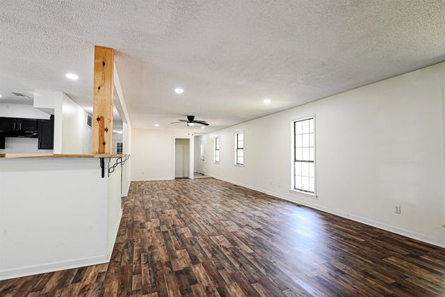 6126 WOODSTOCK HILLS DR, Millington, TN 38053