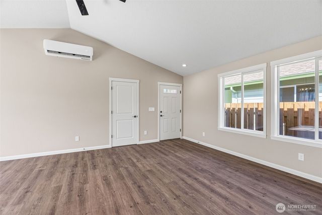 204 Douglas Street, Longview, WA 98632
