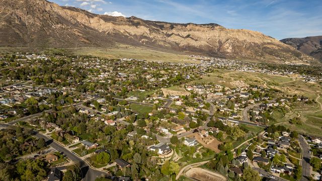 3951 N 550 W, Pleasant View, UT 84414