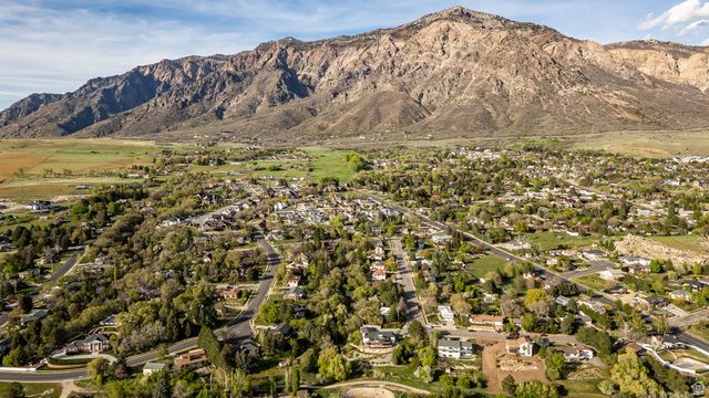 3951 N 550 W, Pleasant View, UT 84414