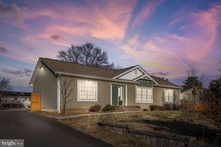 1211 DEWBERRY DR, Fredericksburg, VA 22407