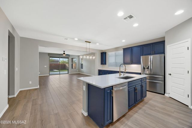 8322 W Spaulding Street, Tucson, AZ 85743