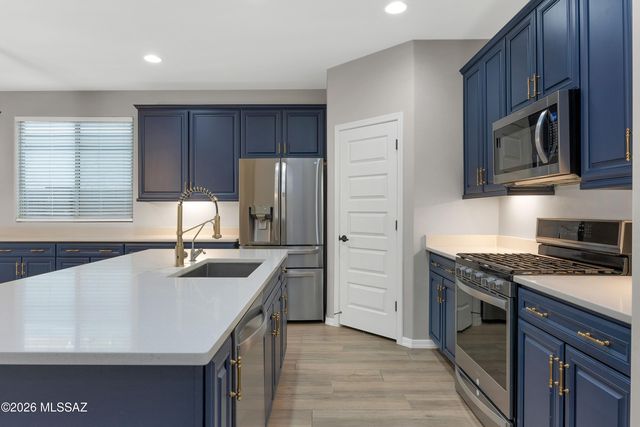 8322 W Spaulding Street, Tucson, AZ 85743