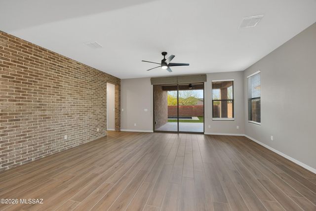 8322 W Spaulding Street, Tucson, AZ 85743