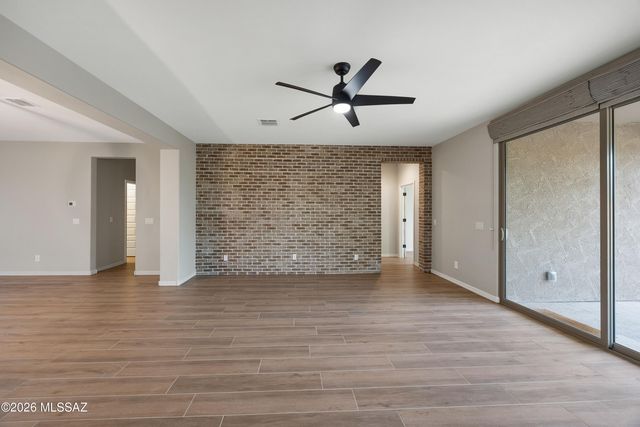 8322 W Spaulding Street, Tucson, AZ 85743
