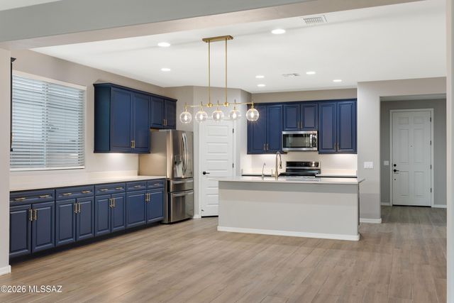 8322 W Spaulding Street, Tucson, AZ 85743