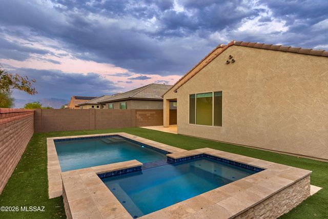 8322 W Spaulding Street, Tucson, AZ 85743