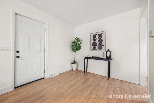 6785 Gran Via Drive, Rockford, MI 49341