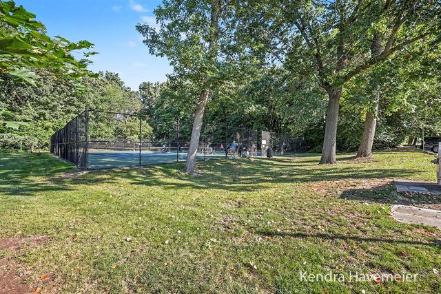 6785 Gran Via Drive, Rockford, MI 49341