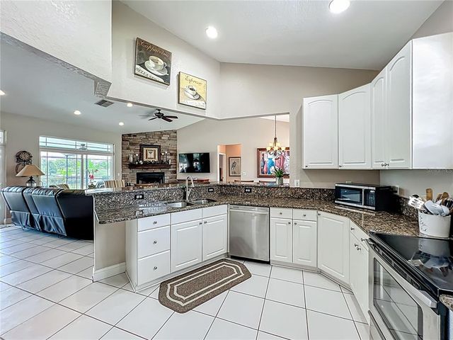 104 PAR PLACE, Lake Mary, FL 32746