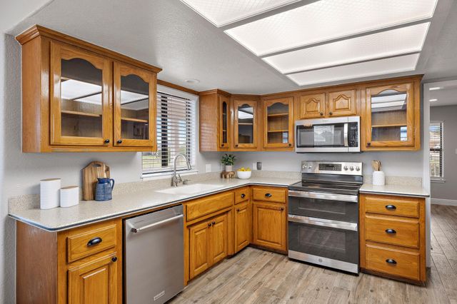 108 Independence DR, Liberty Hill, TX 78642