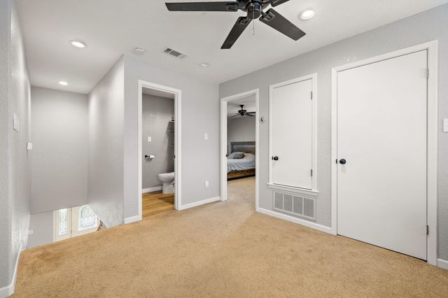 108 Independence DR, Liberty Hill, TX 78642