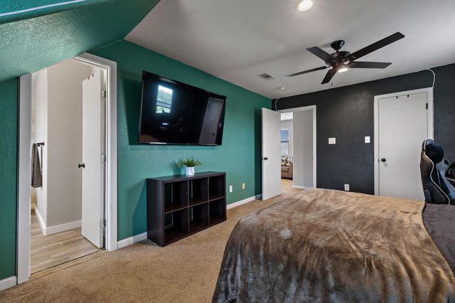 108 Independence DR, Liberty Hill, TX 78642