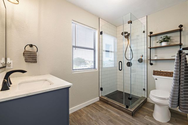 108 Independence DR, Liberty Hill, TX 78642