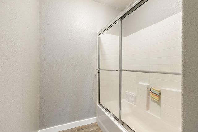 108 Independence DR, Liberty Hill, TX 78642