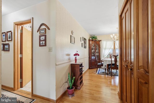 1007 BEAR CREEK RD, Elizabethtown, PA 17022