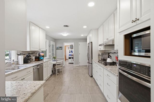 1007 BEAR CREEK RD, Elizabethtown, PA 17022