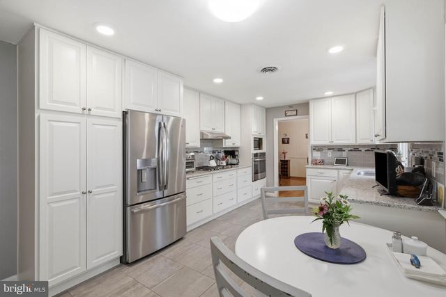 1007 BEAR CREEK RD, Elizabethtown, PA 17022