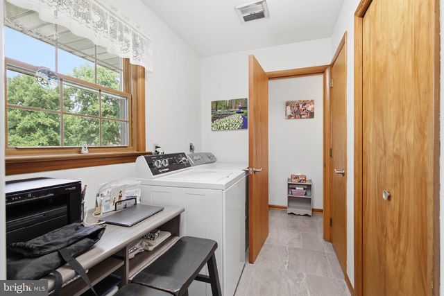 1007 BEAR CREEK RD, Elizabethtown, PA 17022