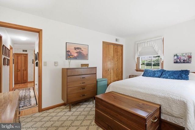 1007 BEAR CREEK RD, Elizabethtown, PA 17022