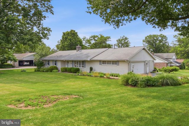 1007 BEAR CREEK RD, Elizabethtown, PA 17022
