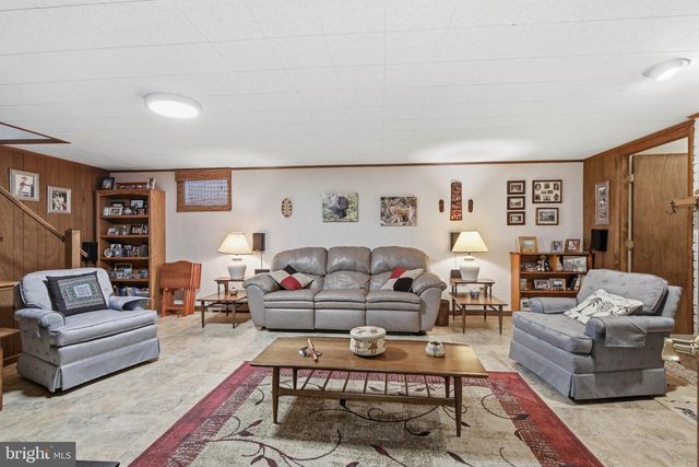 1007 BEAR CREEK RD, Elizabethtown, PA 17022