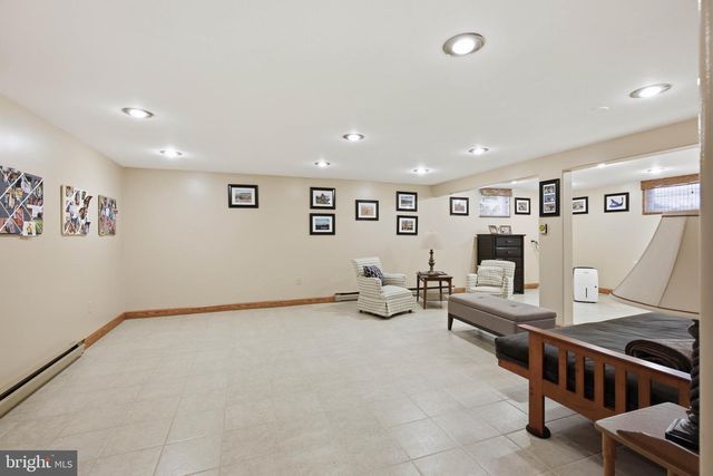 1007 BEAR CREEK RD, Elizabethtown, PA 17022