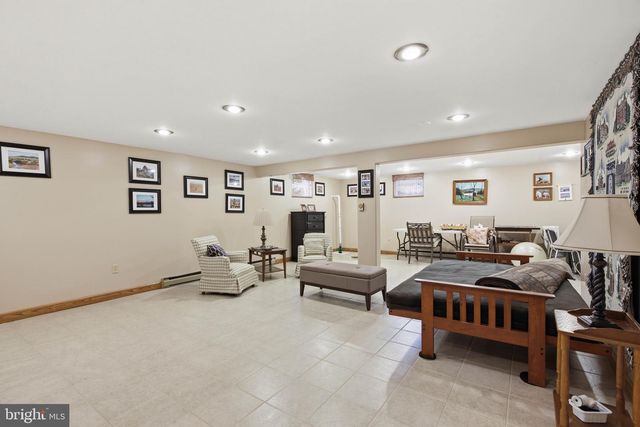 1007 BEAR CREEK RD, Elizabethtown, PA 17022