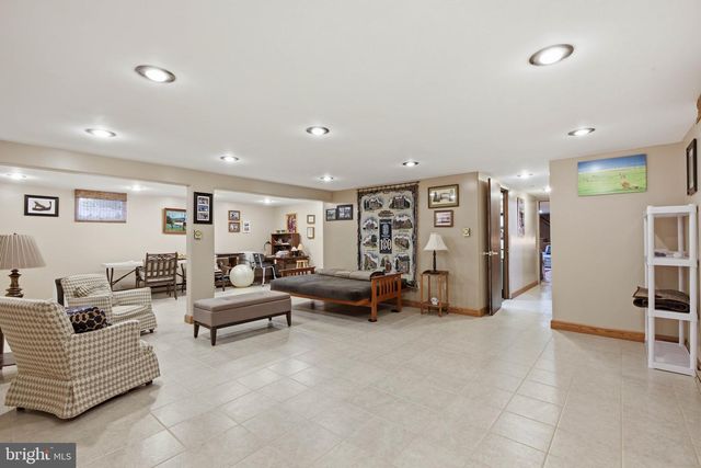 1007 BEAR CREEK RD, Elizabethtown, PA 17022