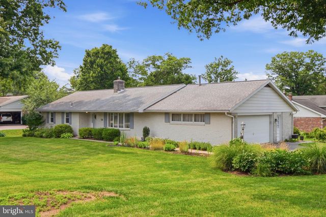 1007 BEAR CREEK RD, Elizabethtown, PA 17022