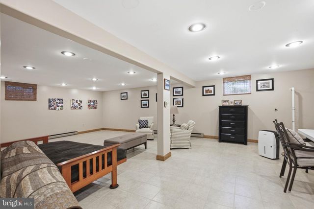 1007 BEAR CREEK RD, Elizabethtown, PA 17022