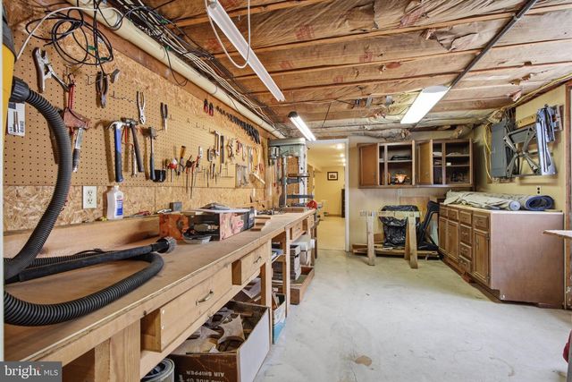 1007 BEAR CREEK RD, Elizabethtown, PA 17022