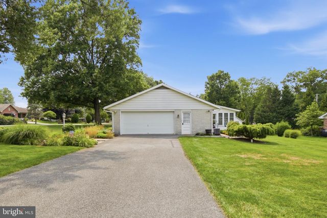 1007 BEAR CREEK RD, Elizabethtown, PA 17022
