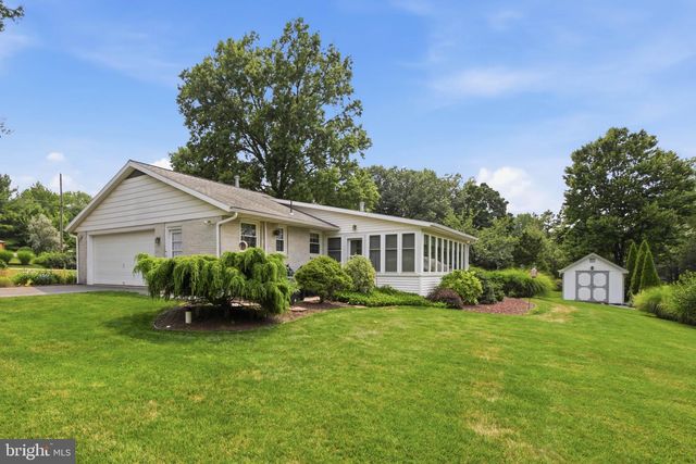 1007 BEAR CREEK RD, Elizabethtown, PA 17022
