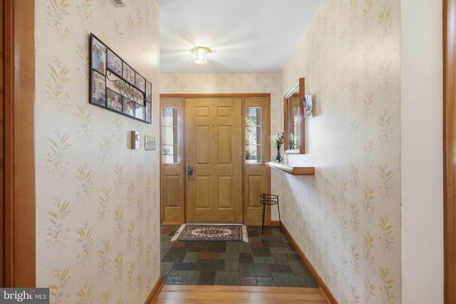 1007 BEAR CREEK RD, Elizabethtown, PA 17022