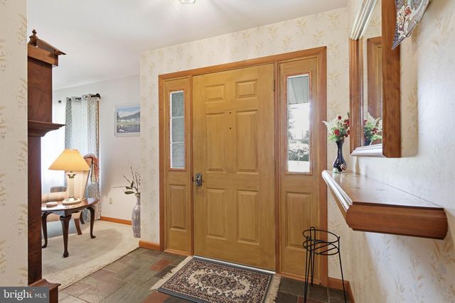 1007 BEAR CREEK RD, Elizabethtown, PA 17022