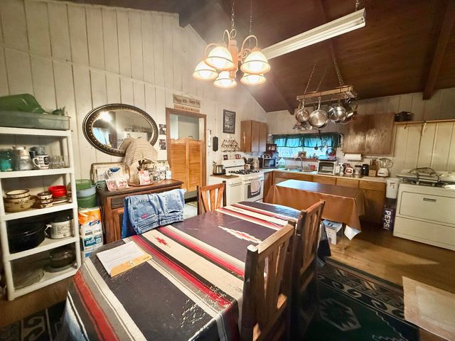 38965 Chiloquin Ridge Road, Chiloquin, OR 97624