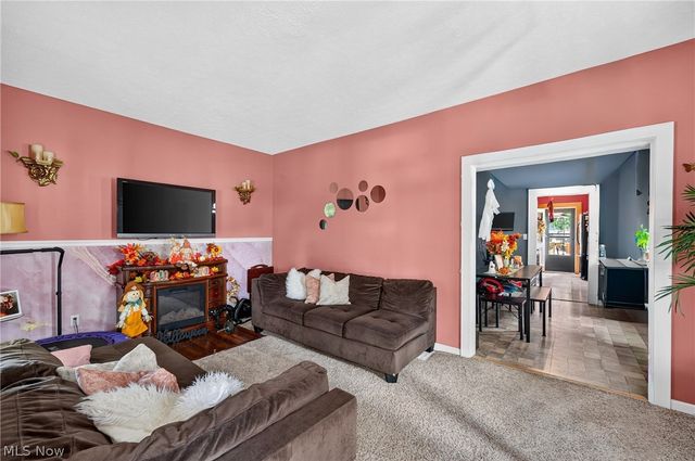 3525 W 49th Street, Cleveland, OH 44102