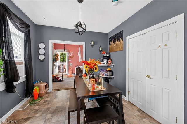 3525 W 49th Street, Cleveland, OH 44102